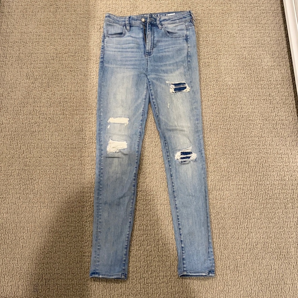 Size 4 American Eagle white wash jeans